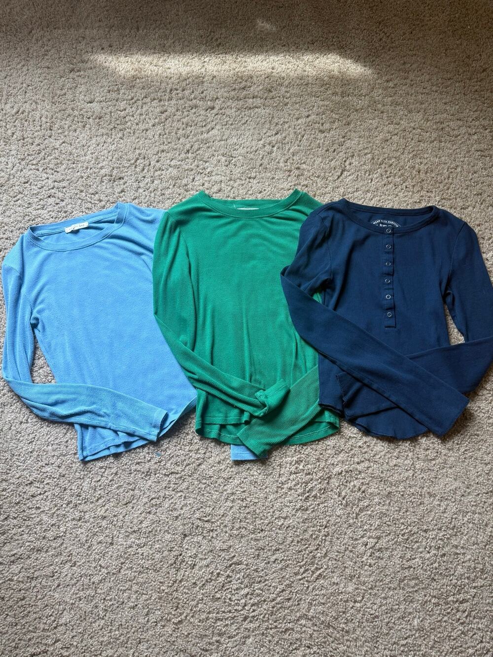 Lot of 3 Juniors Blue Green Long Sleeve Tops - Copper Key, BDG - Size XS